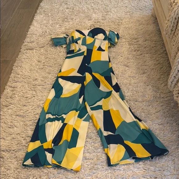 NWOT Multicolor Abstract Print Jumpsuit. Fun & Flirty!! - Picture 6 of 12